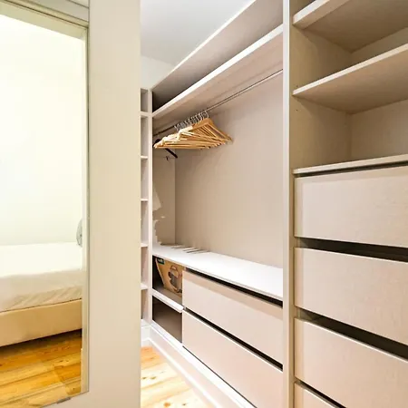 Apartament Baixa Charming *